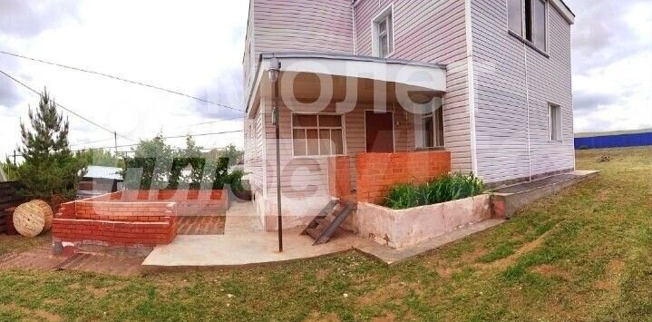 Дом 202,3 м² на участке 11 сот.