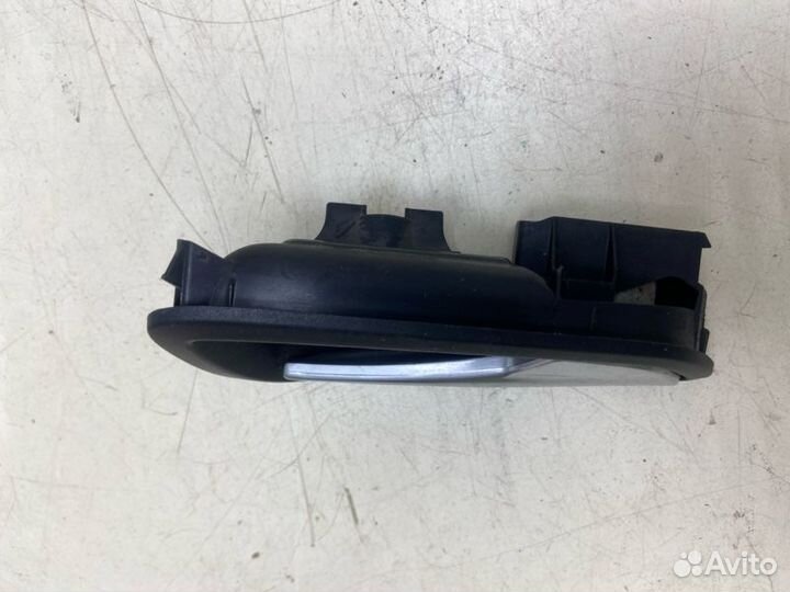 Ручка двери внутренняя правая Ford Focus CB8 1.6L