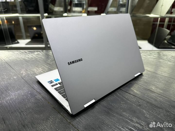 Нoвый ноутбук Samsung Galaxy Book 2 Pro i7/16/512