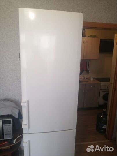 Холодильник Liebherr