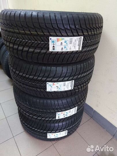 Bridgestone Blizzak LM-001 285/45 R21 113V
