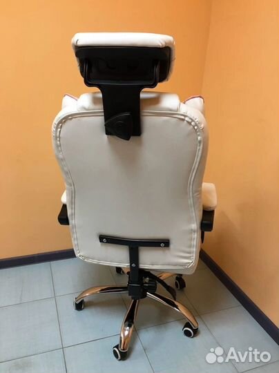 Компьютерное игровое кресло геймерское с массажем