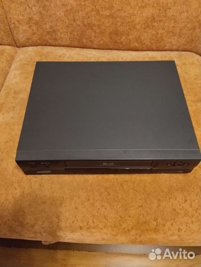 Видеомагнитофон