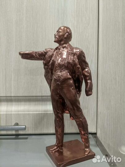 Скульптура В.И. Ленин