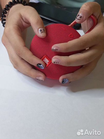 Маникюр - педикюр