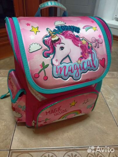 Рюкзак школьный для девочки и тетради