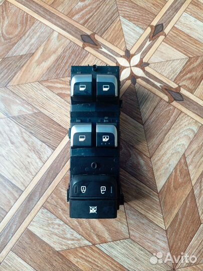 Блок кнопок стеклоподъёмников Киа rio