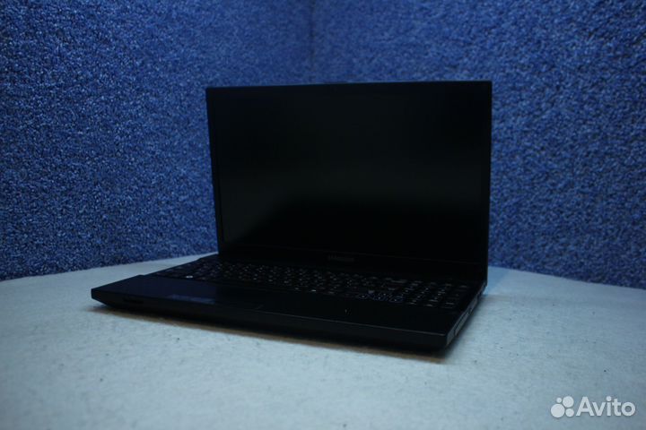 4 ядерный ноутбук Samsung c 6GB озу