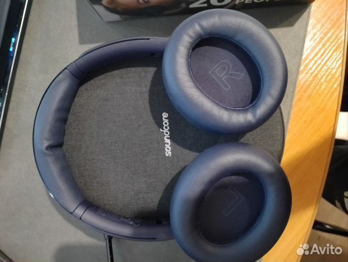 Беспроводные наушники soundcore life q30