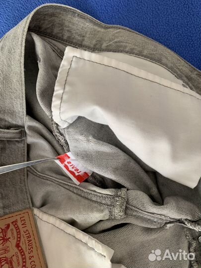 Женские джинсы Levis 501