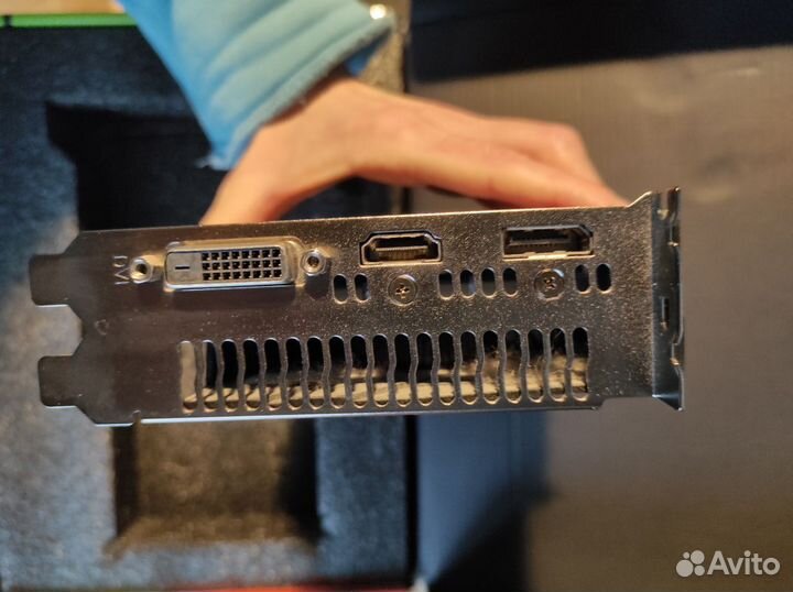 Видеокарта gtx 1050 ti 4 Гб