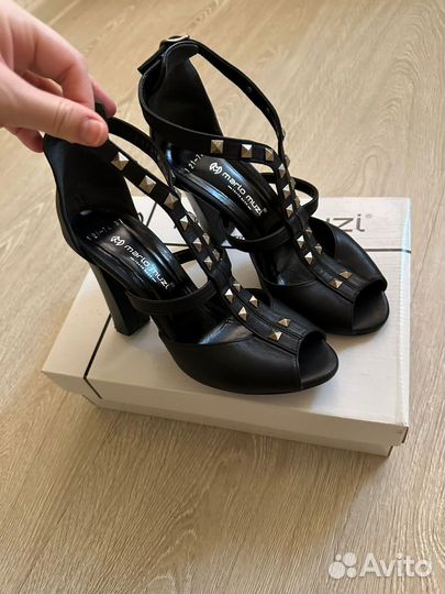 Туфли женские