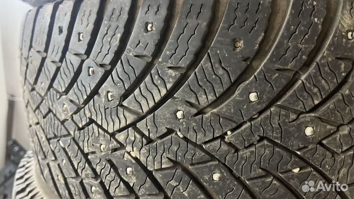 Pirelli Ice Zero 2 205/55 R16