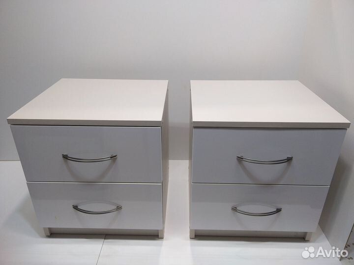 Тумбочки прикроватные новые