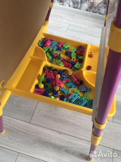 Детский стол и стул