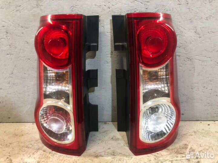 Фонарь левый LADA Largus