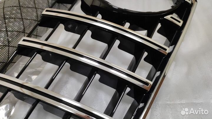 GT решетка радиатора Mercedes-Benz E-class W207