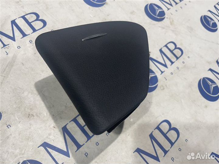 Пепельница задняя правая Mercedes-Benz E-Class