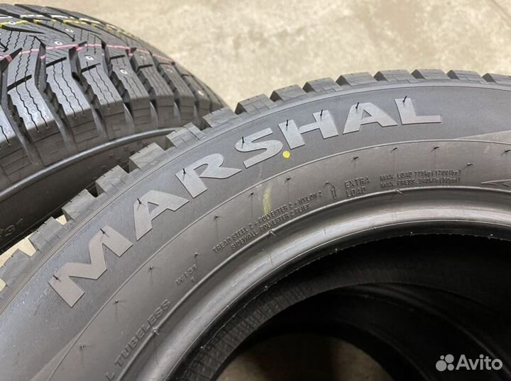 Marshal WinterCraft Ice WI31 215/60 R16 99T