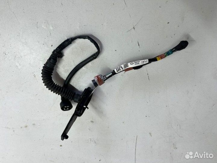 Проводка багажника задняя Toyota Land Cruiser 200