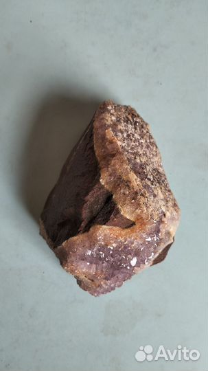 Необработанный аметист