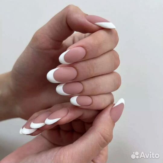 Мастер маникюра