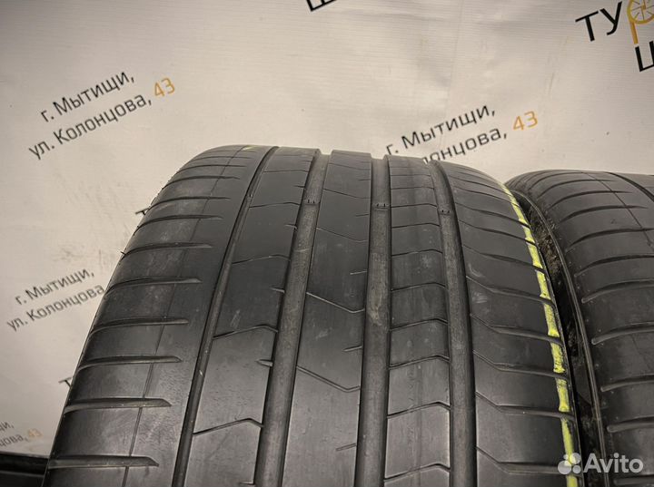 Pirelli P Zero PZ4 315/30 R22 94Y