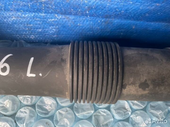 Воздуховод левый Volkswagen Touareg 7L 4.2L dohc