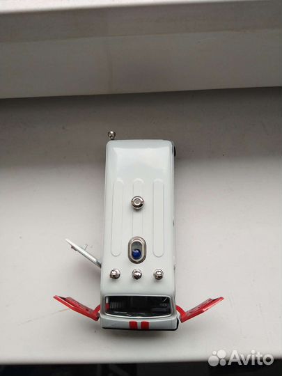 Модель СССР, раф М 22031(скорая помощь), 1:43