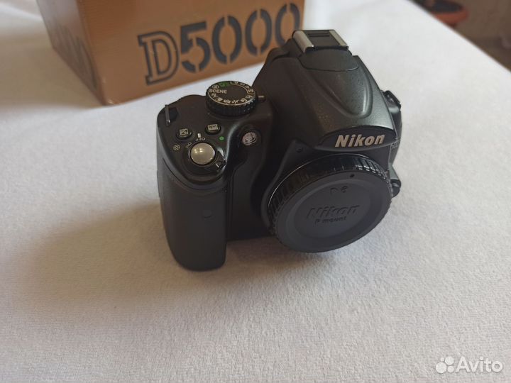 Фотоаппарат Nikon D5000. Новый