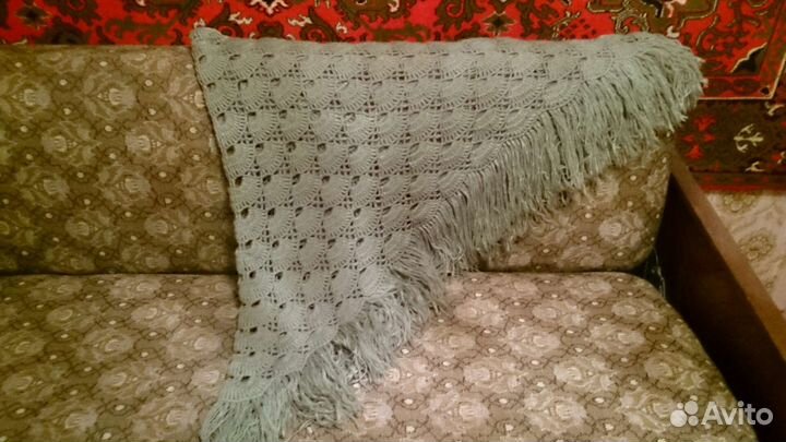 Шерстяная шаль