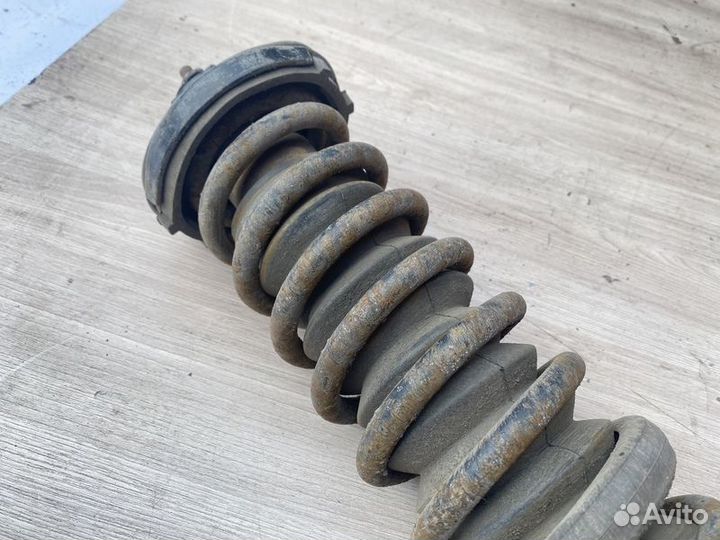 Амортизатор задний Honda Integra 2 с1989-1993г Инт