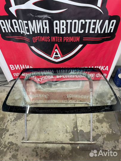 Лобовое стекло renault logan