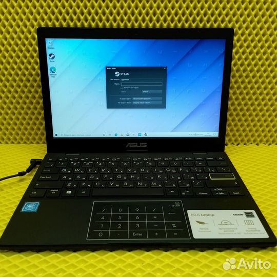 Нетбук asus E210M