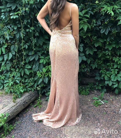 Вечернее платье