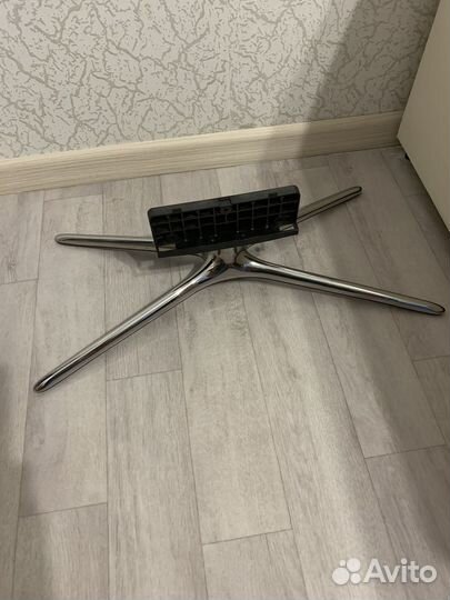 Подставка для телевизора