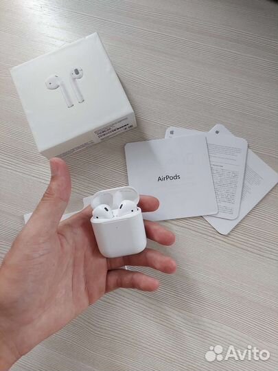 AirPods 2