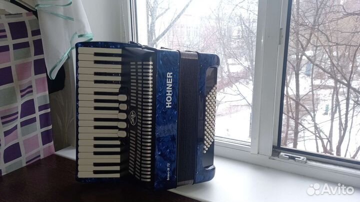 Аккордеон Hohner bravo lll 72 3/4 Академический