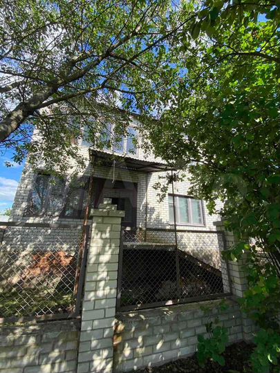 Дом 215,9 м² на участке 19 сот.