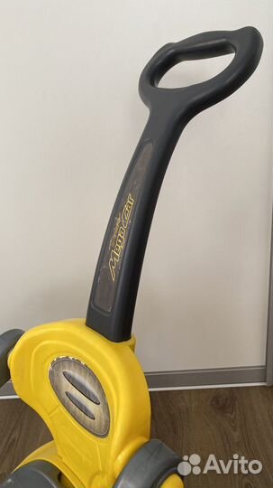 Машинка каталка толокар с ручкой