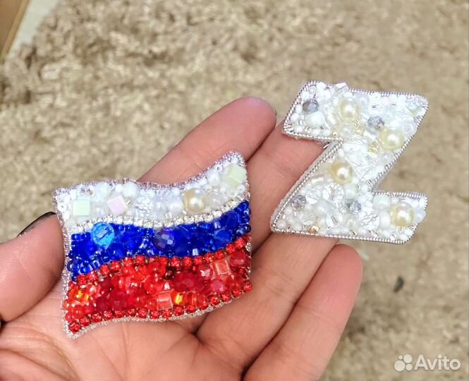 Брошь ручной работы