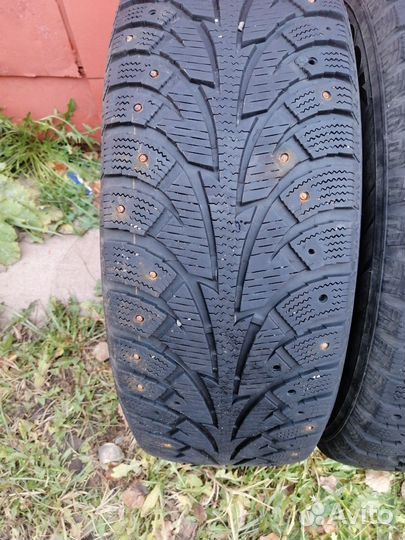 Hankook Winter Radial W400 215/60 R16