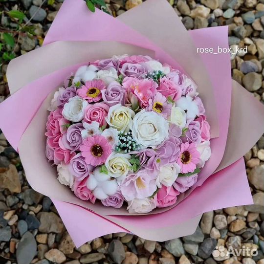 Букет из 51, 101 мыльной розы