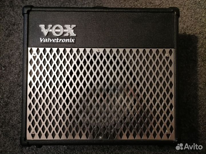 Гитарный усилитель Vox Valvetronix AD30VT