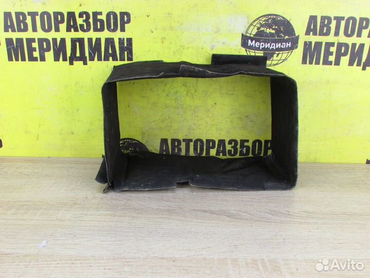 Кожух аккумулятора VW Passat B6