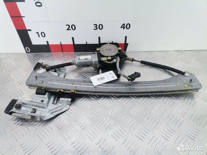 Стеклоподъемник электрический задний левый