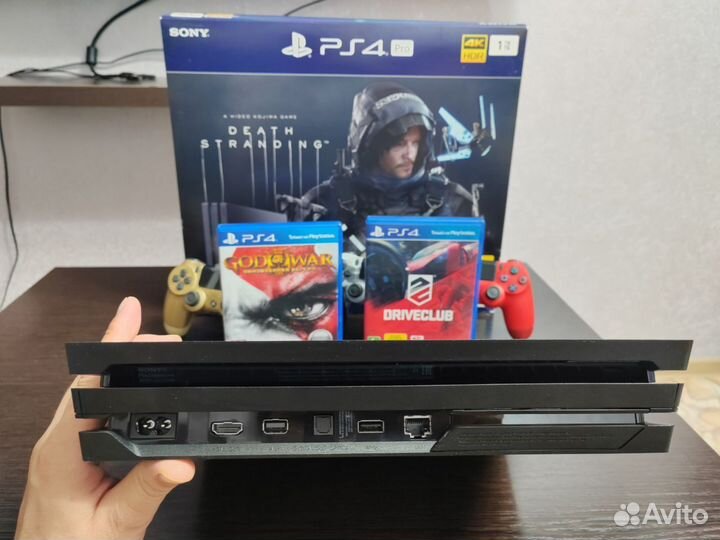 Sony playstation 4 PS4 pro