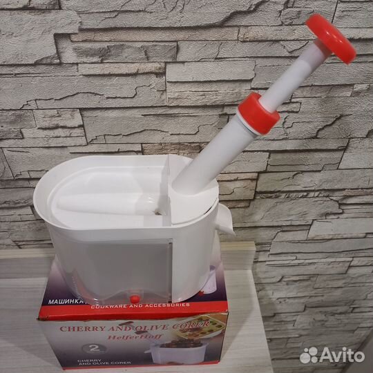 Машинка для выбивания косточек из вишни