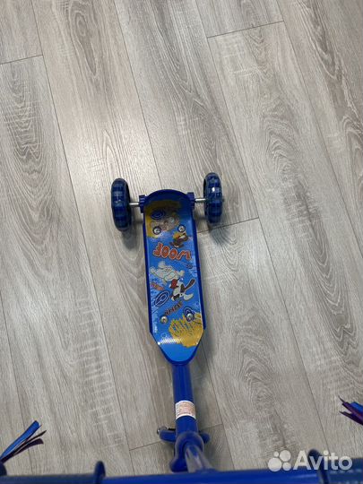 Самокат детский трехколесный новый