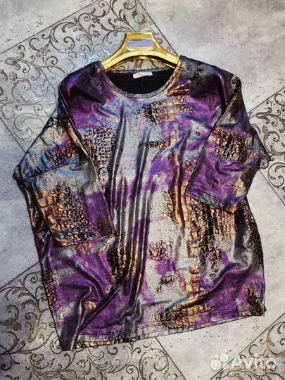 Свитшот, кофта. Тонкая. Размеры L, XL